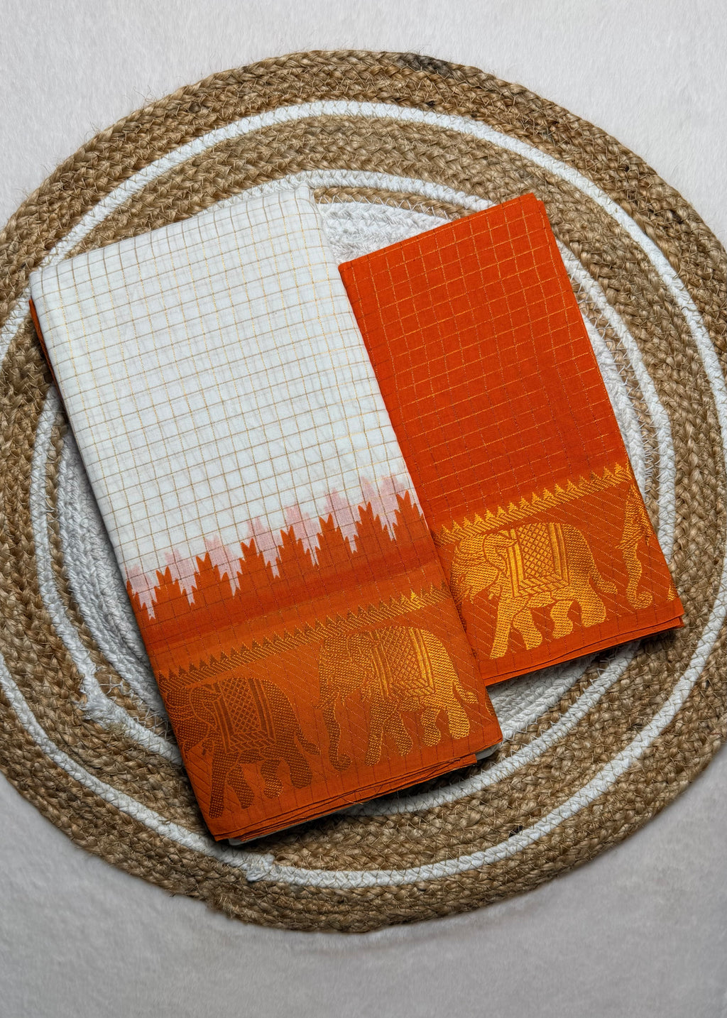 Traditional Madurai Sungudi Cotton Saree with Blouse Piece
