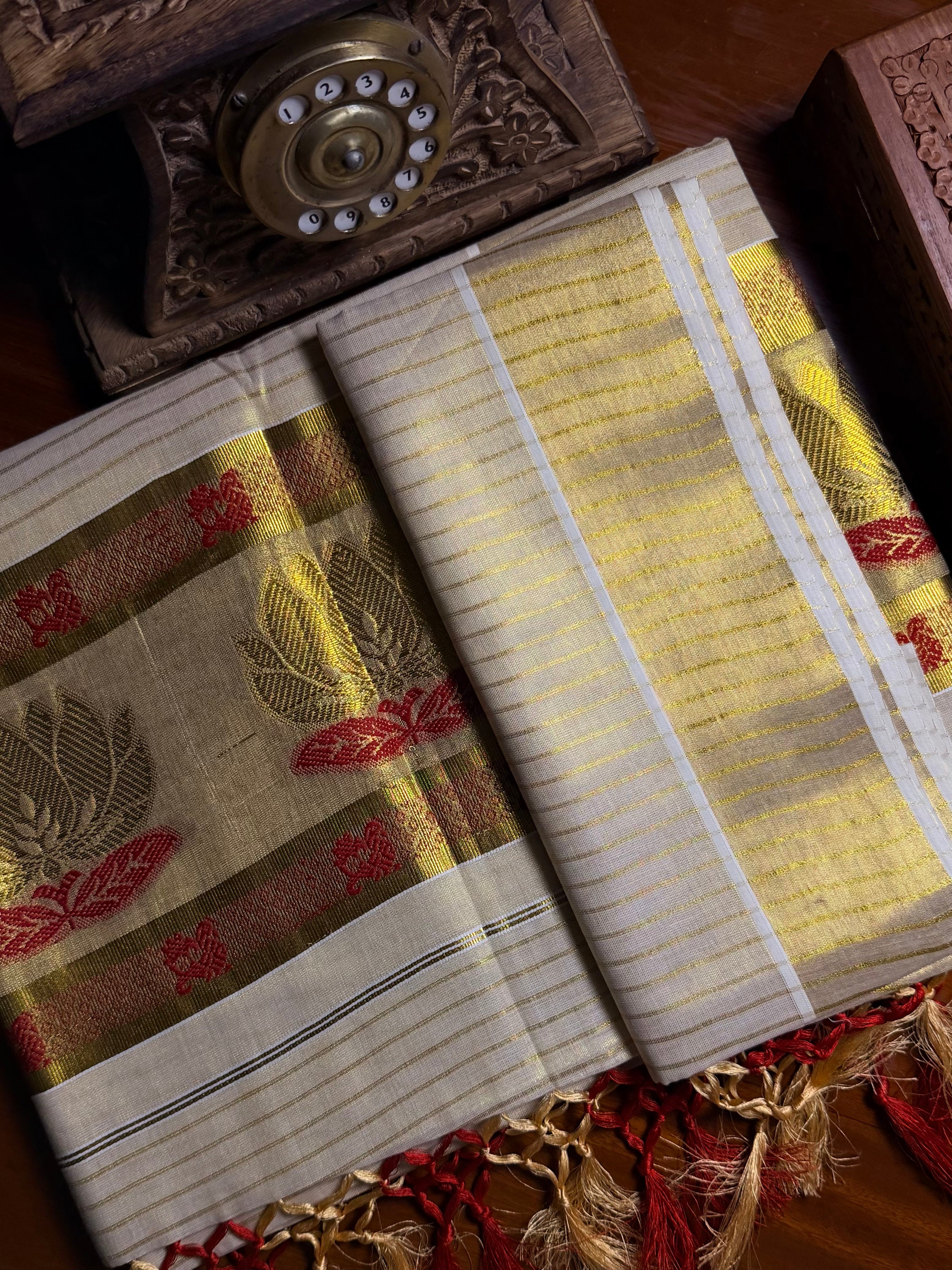 Kerala Traditional Lotus set saree