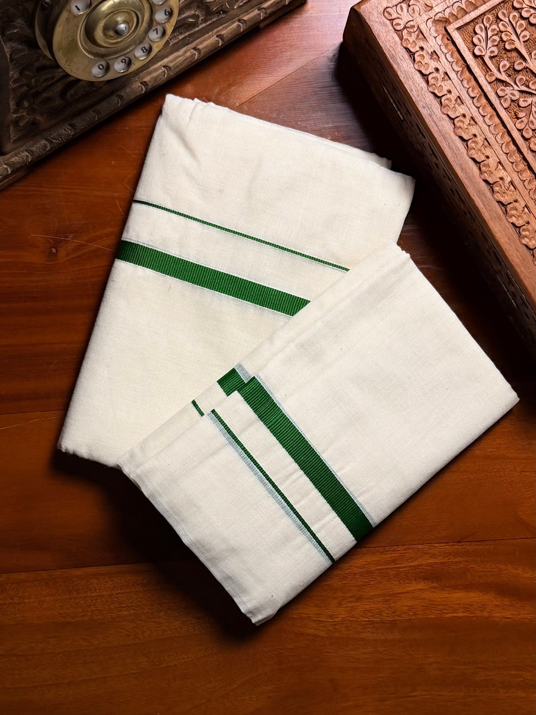 Kerala Traditional Puliyilakkara Set Mundu