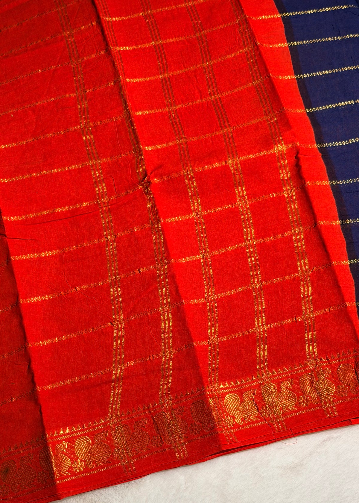 Traditional Madurai Sungudi Cotton Saree With Blouse Piece
