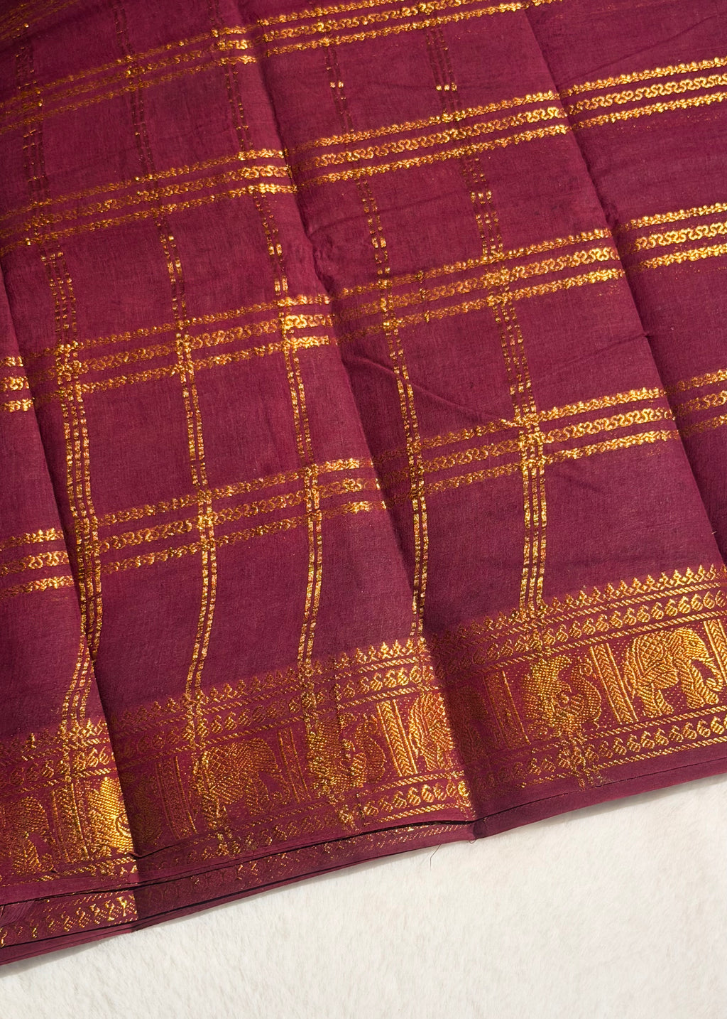 Traditional Madurai Sungudi Cotton Saree With Blouse Piece