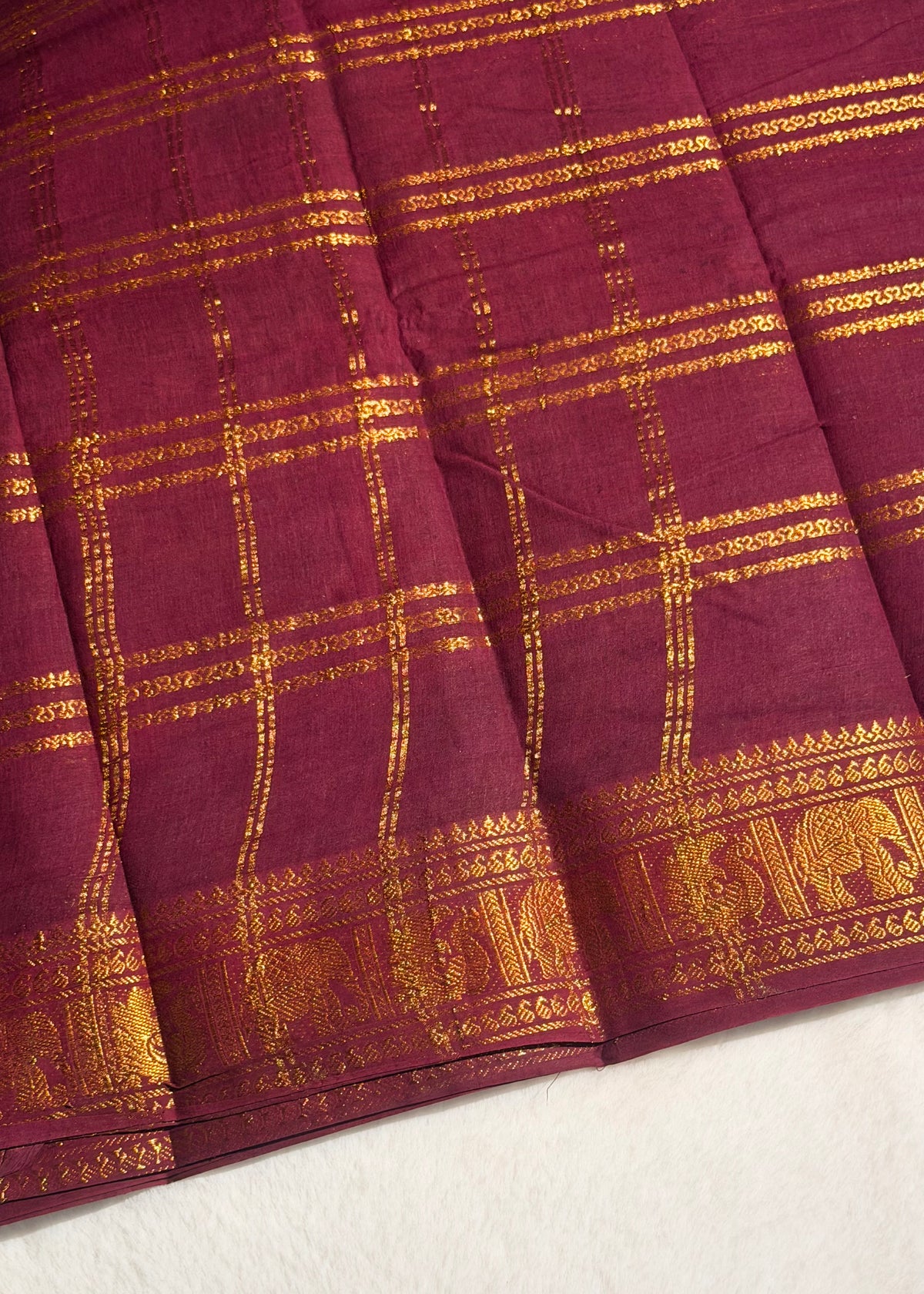 Traditional Madurai Sungudi Cotton Saree With Blouse Piece