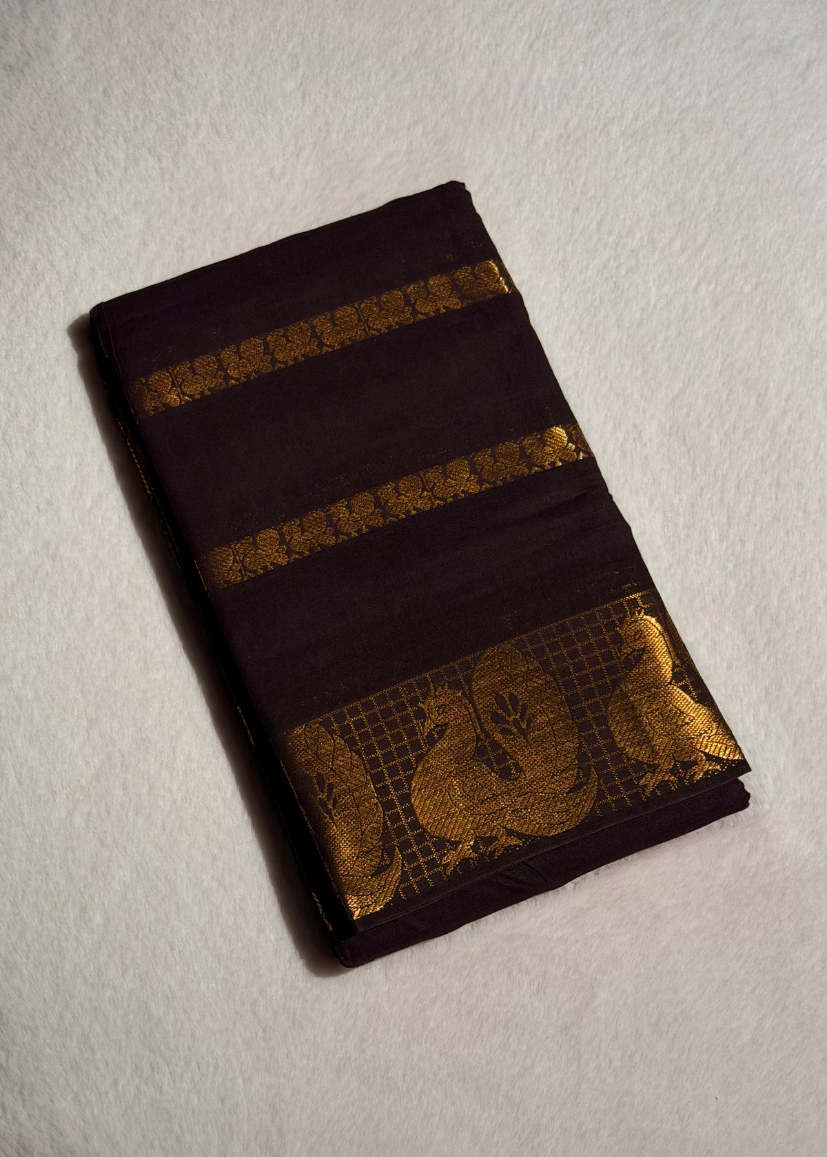 Traditional Madurai Sungudi Cotton Saree With Blouse Piece