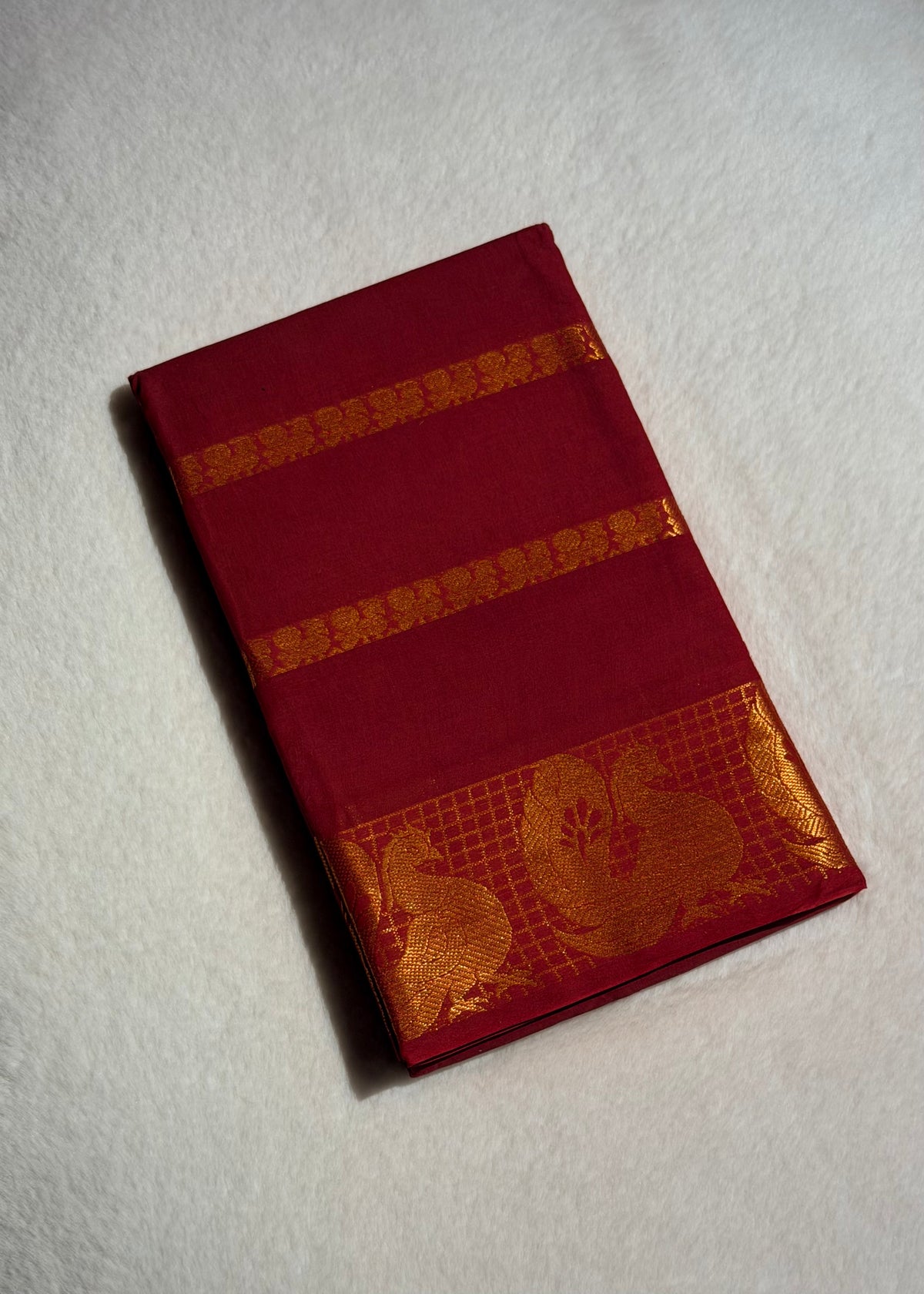 Traditional Madurai Sungudi Cotton Saree With Blouse Piece