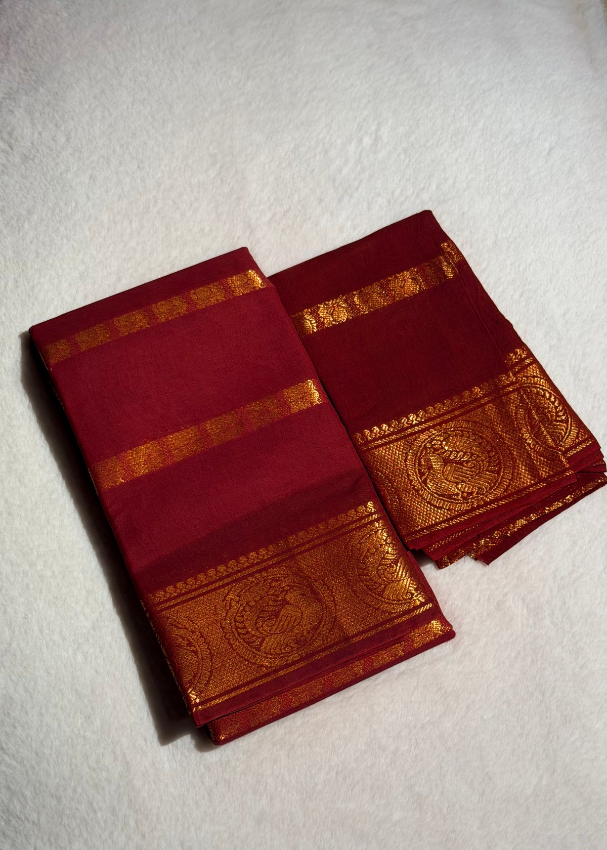Traditional Madurai Sungudi Cotton Saree With Blouse Piece