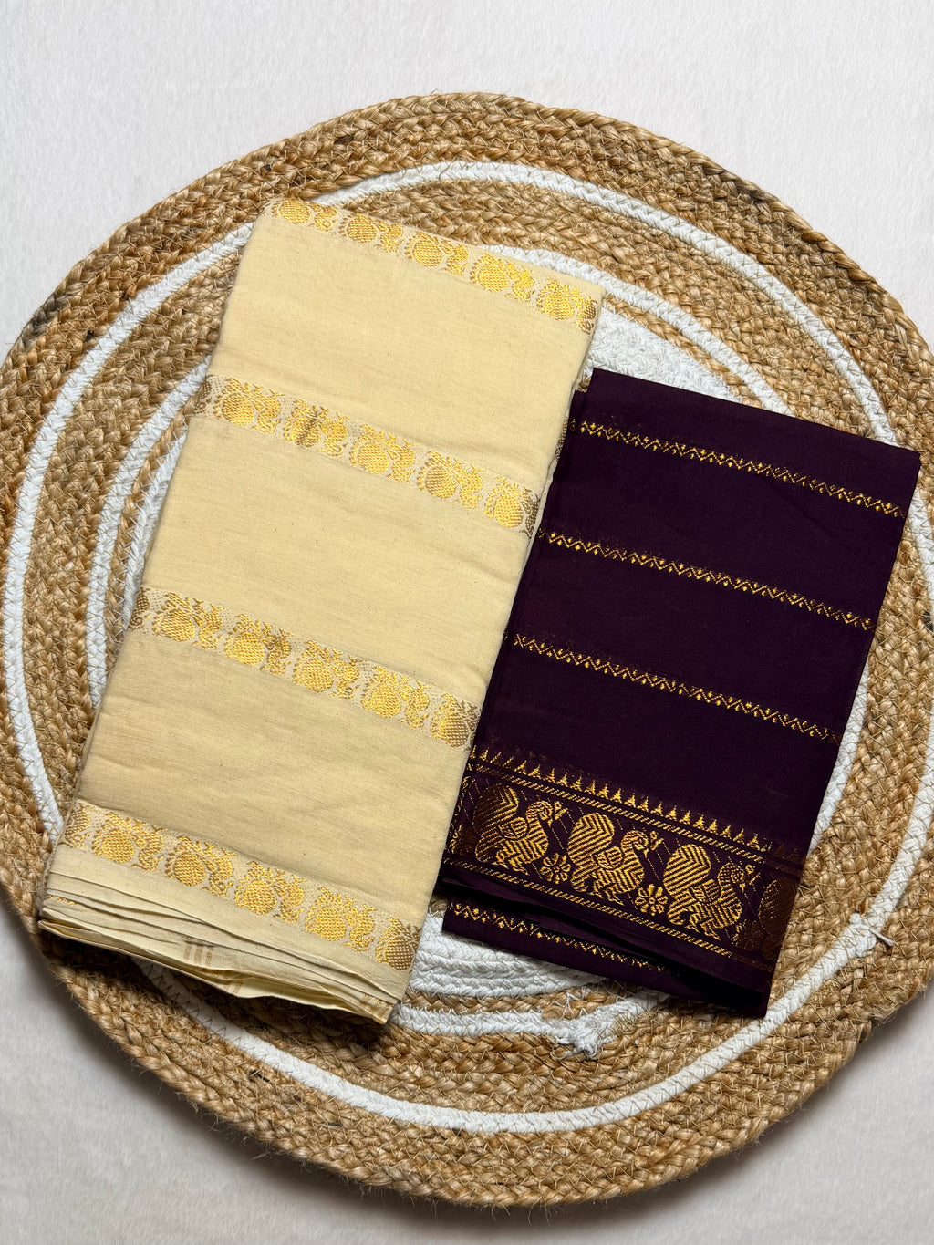 Traditional Madurai Sungudi Cotton Saree with Blouse Piece