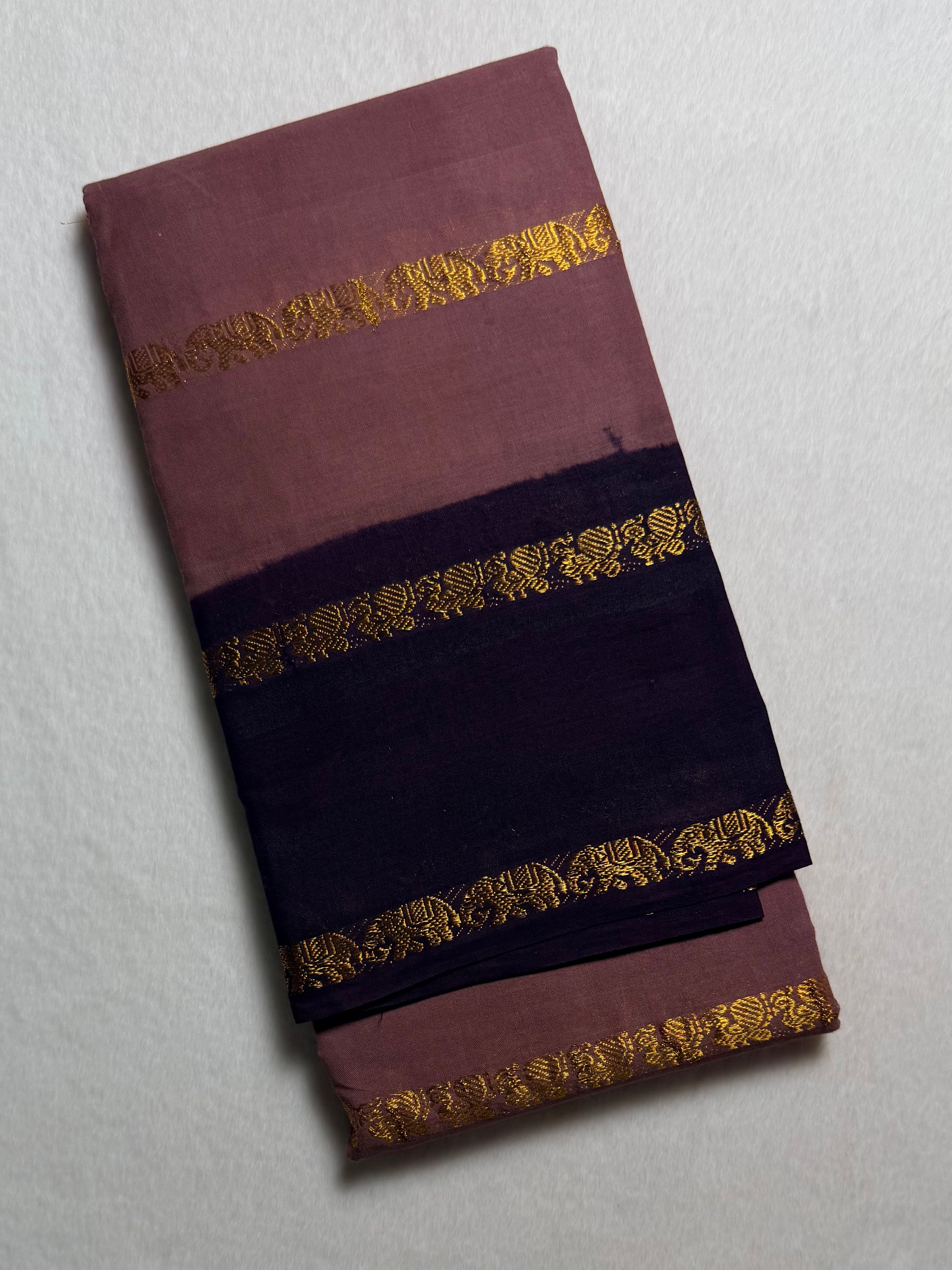 Traditional Madurai Sungudi Cotton Saree with Blouse Piece