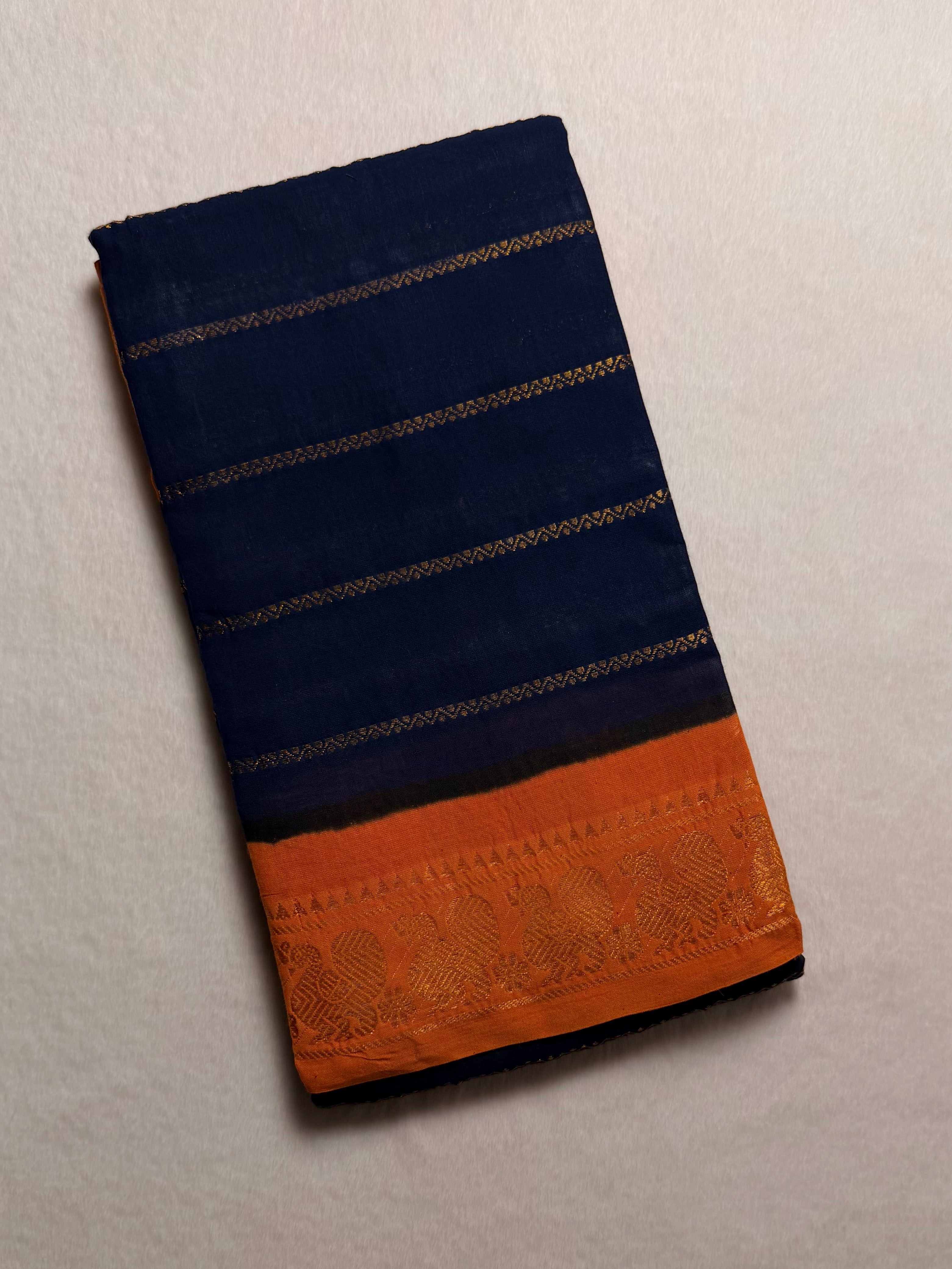 Traditional Madurai Sungudi Cotton Saree with Blouse Piece