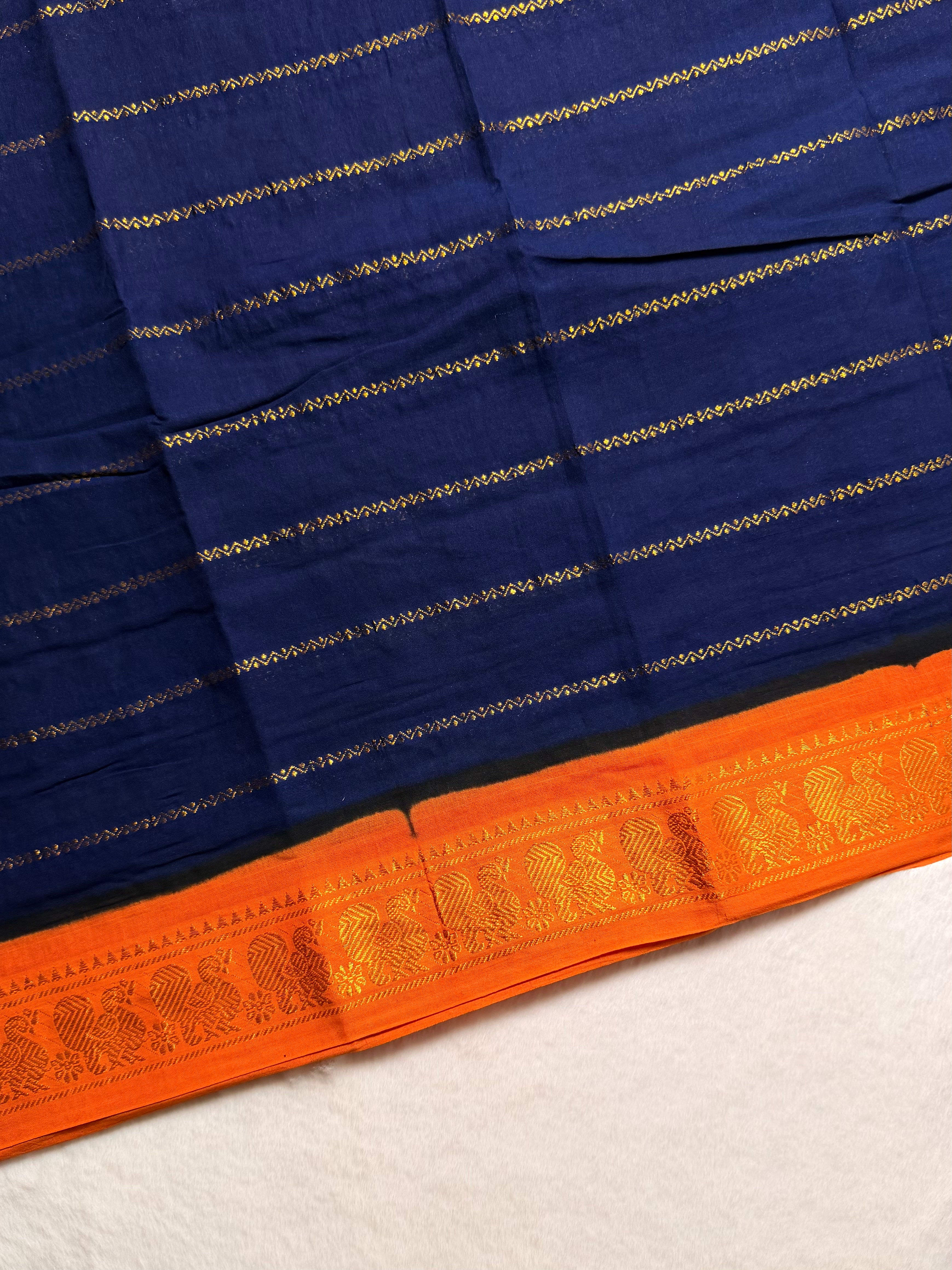 Traditional Madurai Sungudi Cotton Saree with Blouse Piece