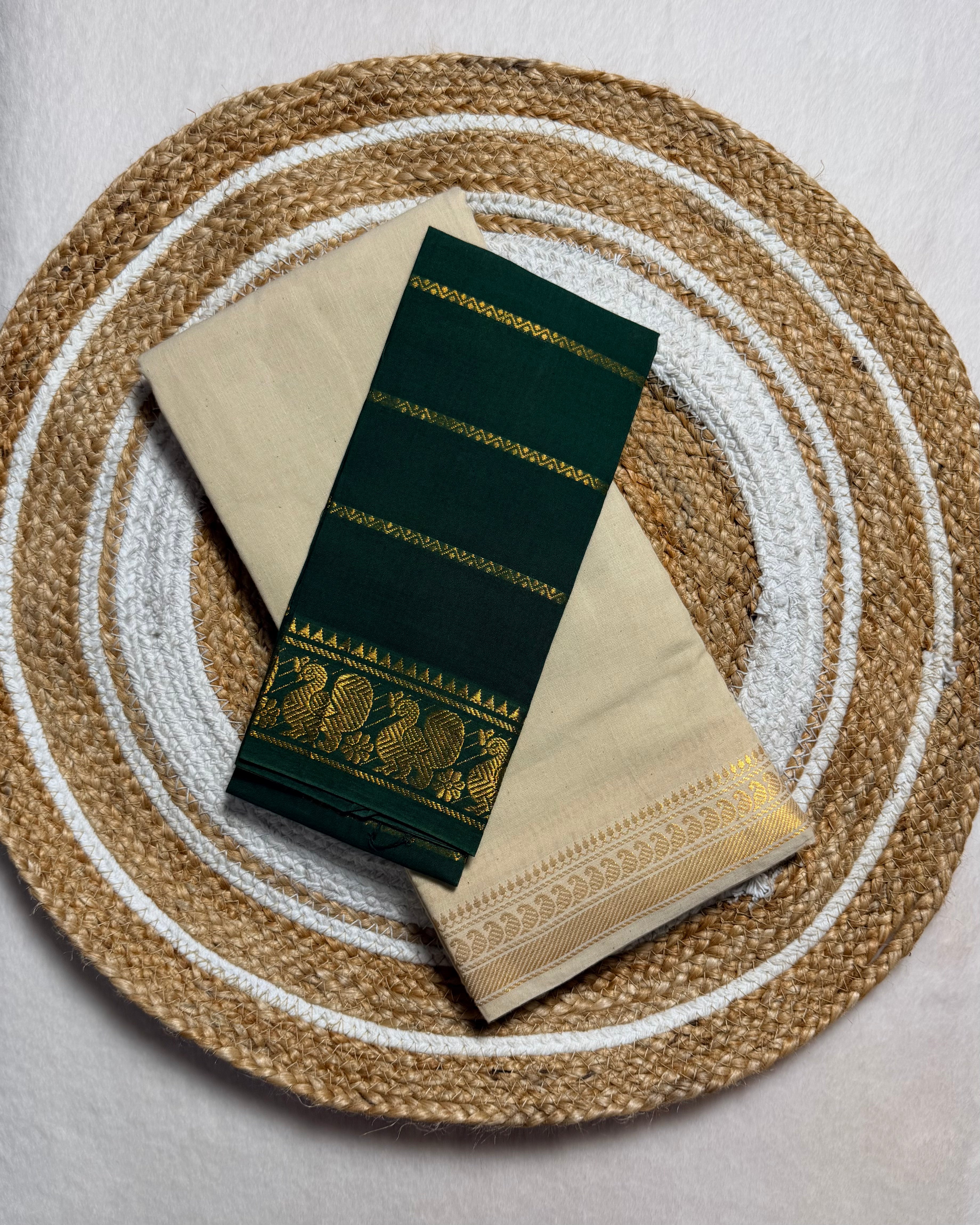 Traditional Madurai Sungudi Cotton Saree with Blouse Piece