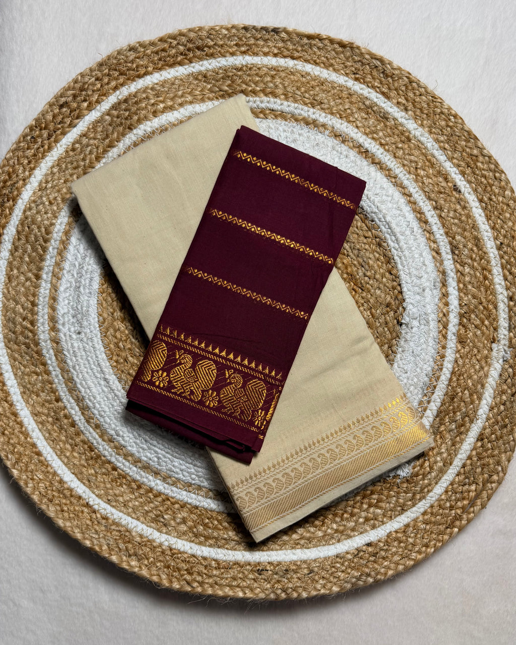 Traditional Madurai Sungudi Cotton Saree with Blouse Piece