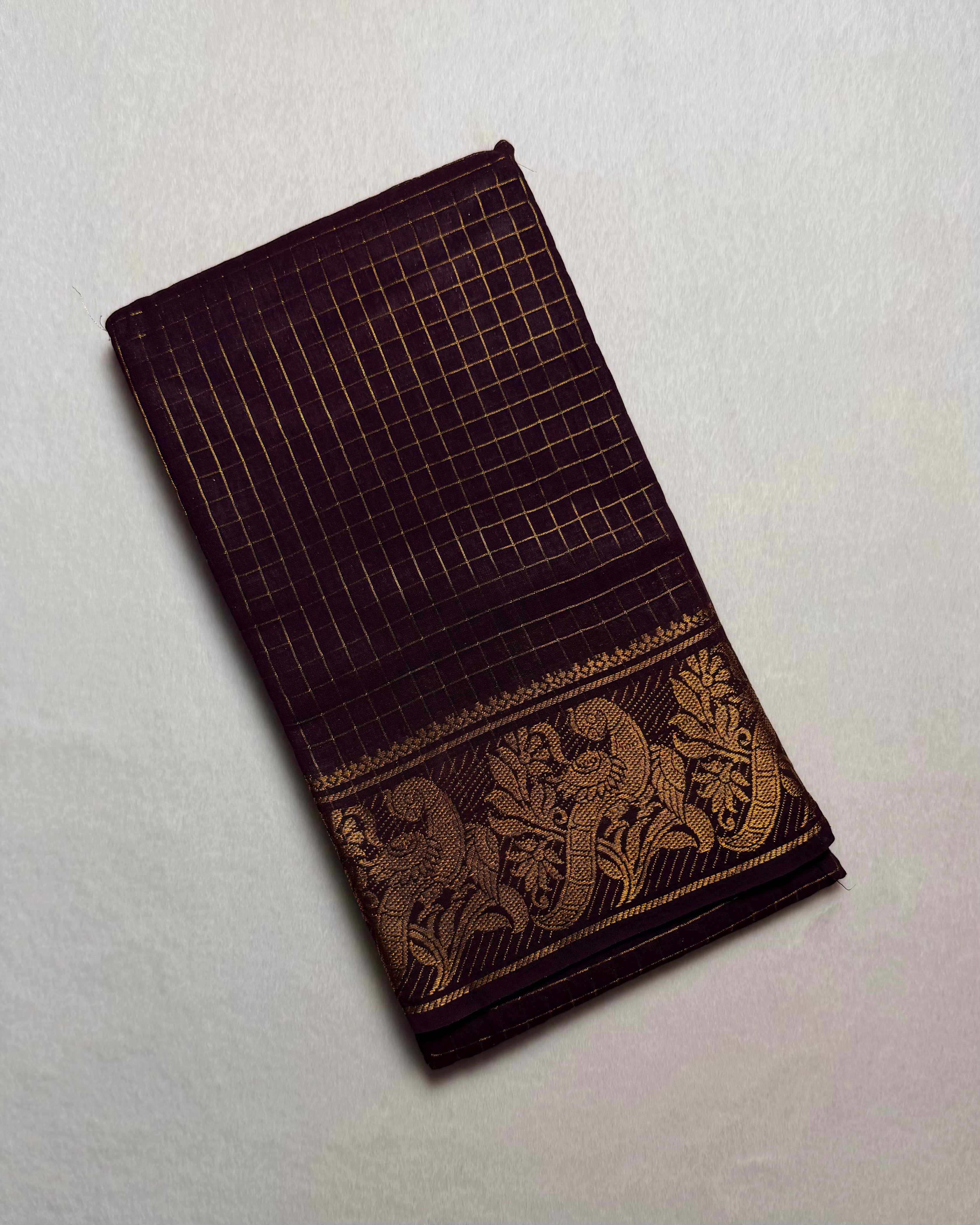 Traditional Madurai Sungudi Cotton Saree with Blouse Piece