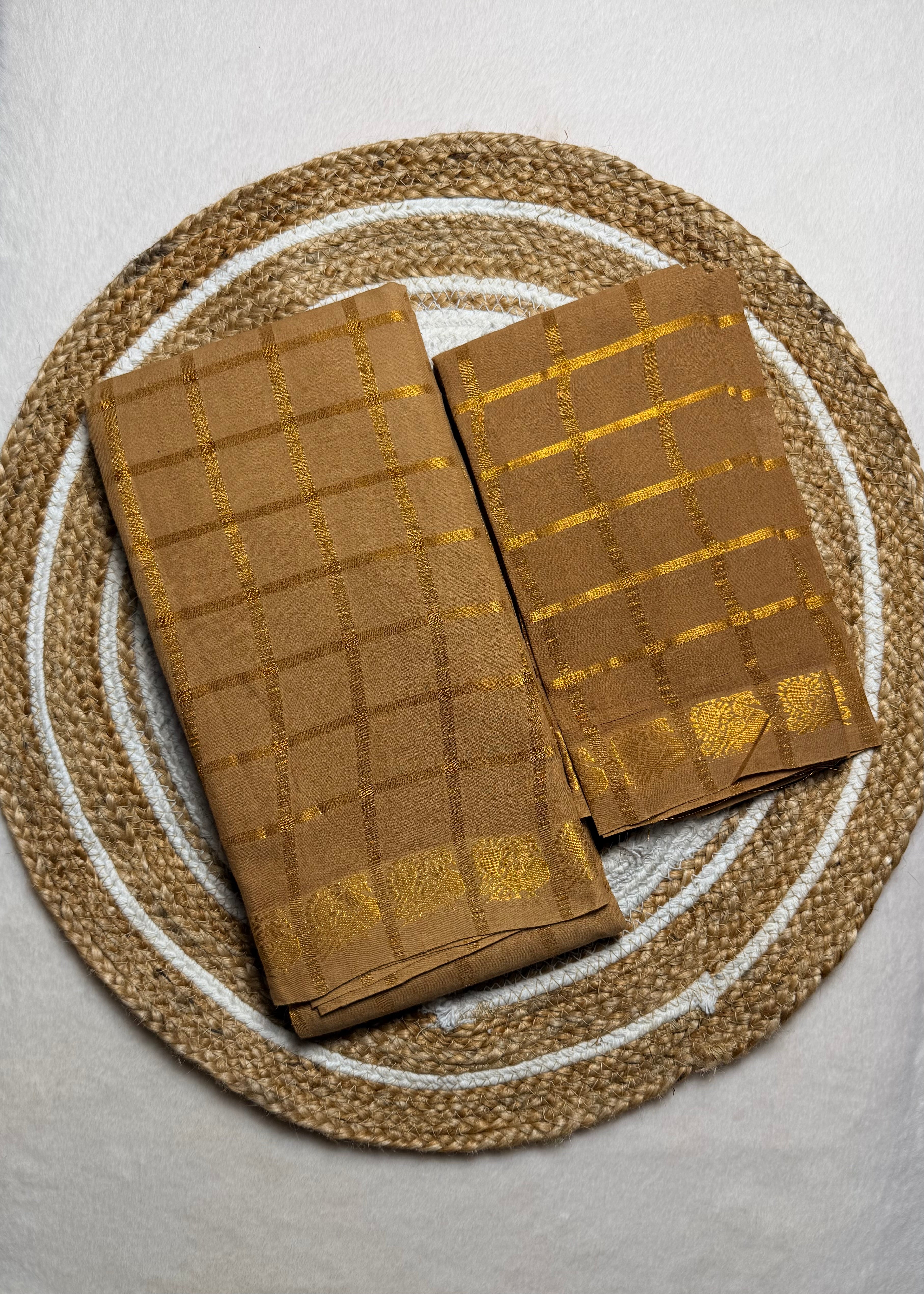 Traditional Madurai Sungudi Cotton Saree with Blouse Piece