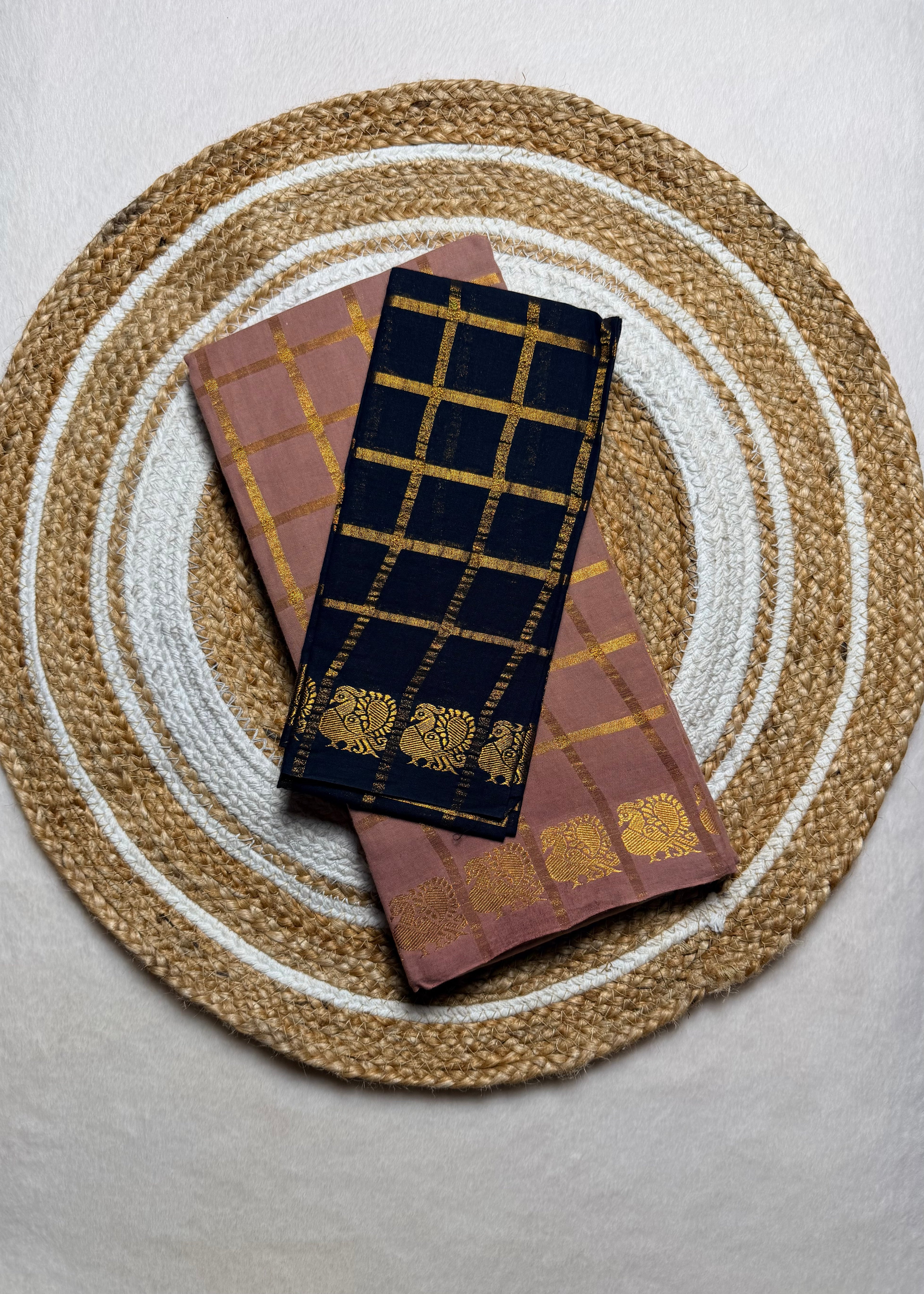 Traditional Madurai Sungudi Cotton Saree with Blouse Piece