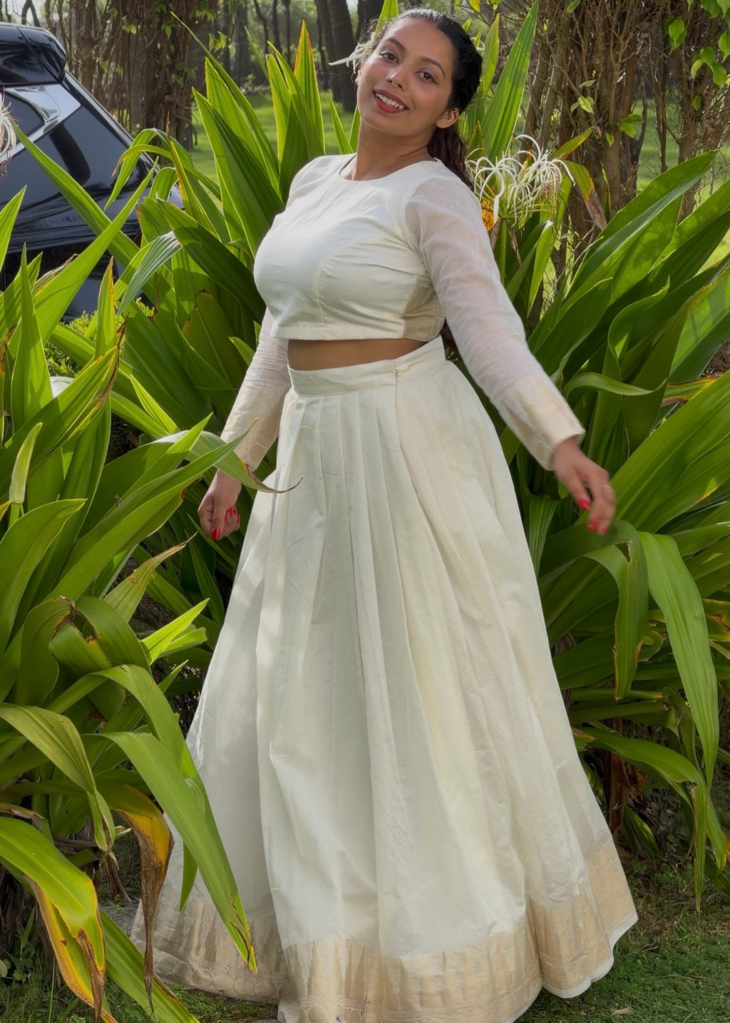 Kasavu Pattu Pavada