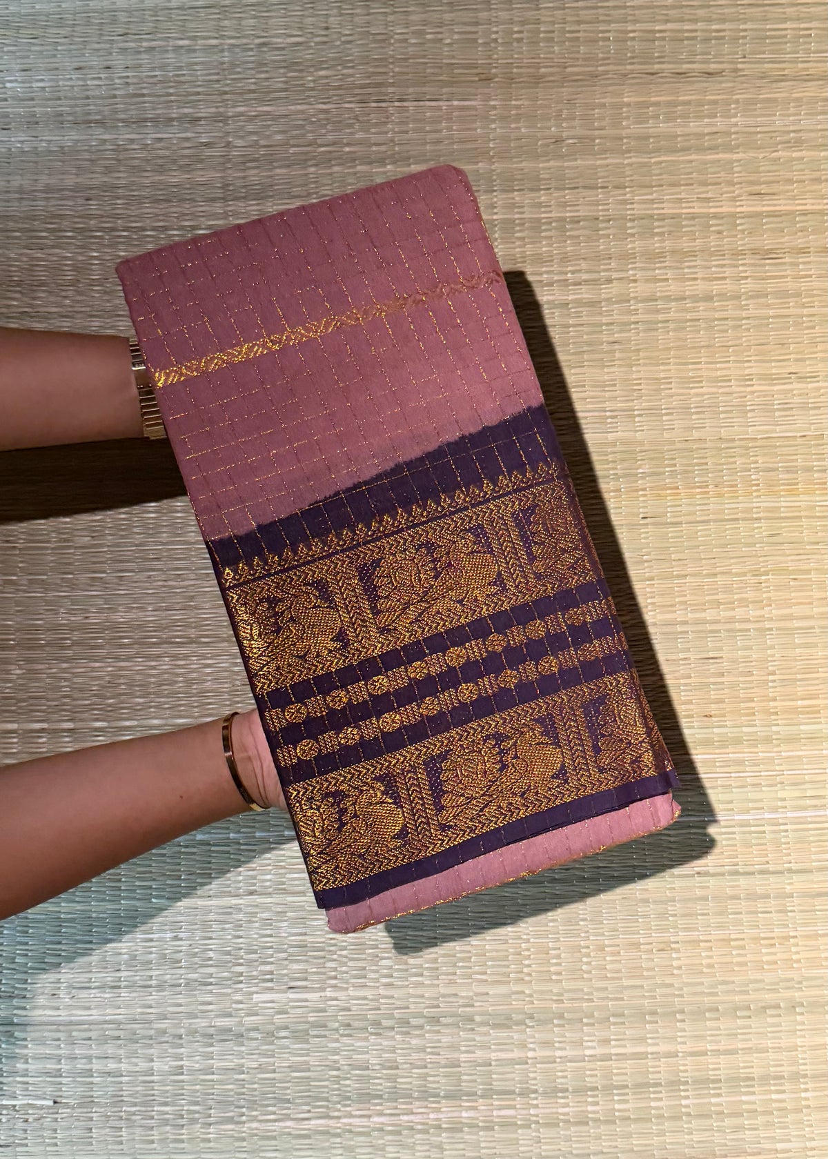 Traditional Madurai Sungudi Cotton Saree with Blouse Piece