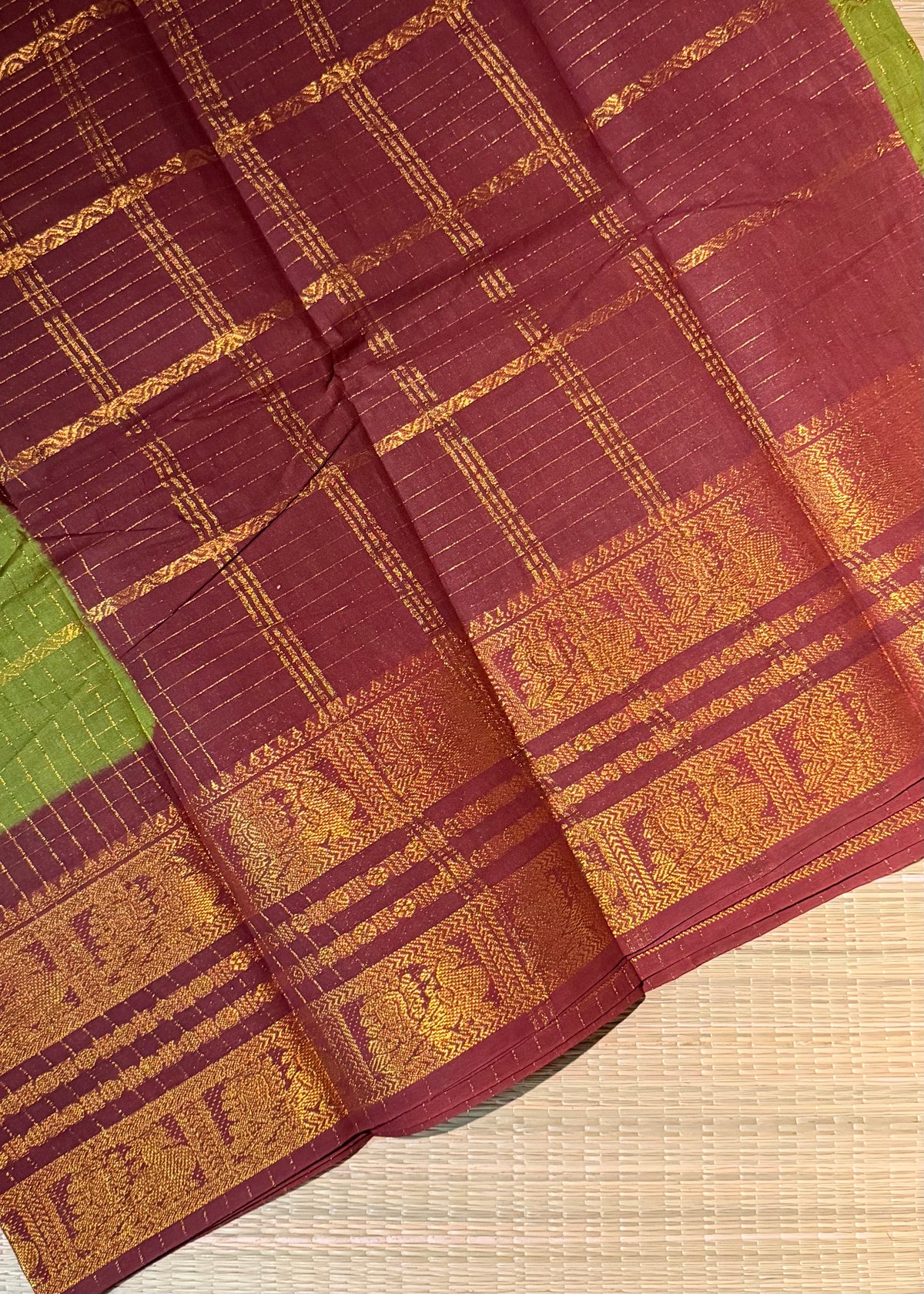 Traditional Madurai Sungudi Cotton Saree with Blouse Piece