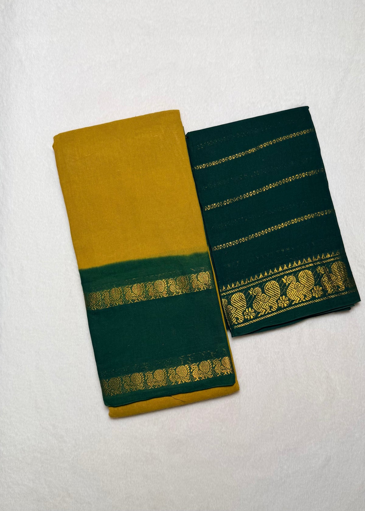 Traditional Madurai Sungudi Cotton Saree with Blouse Piece