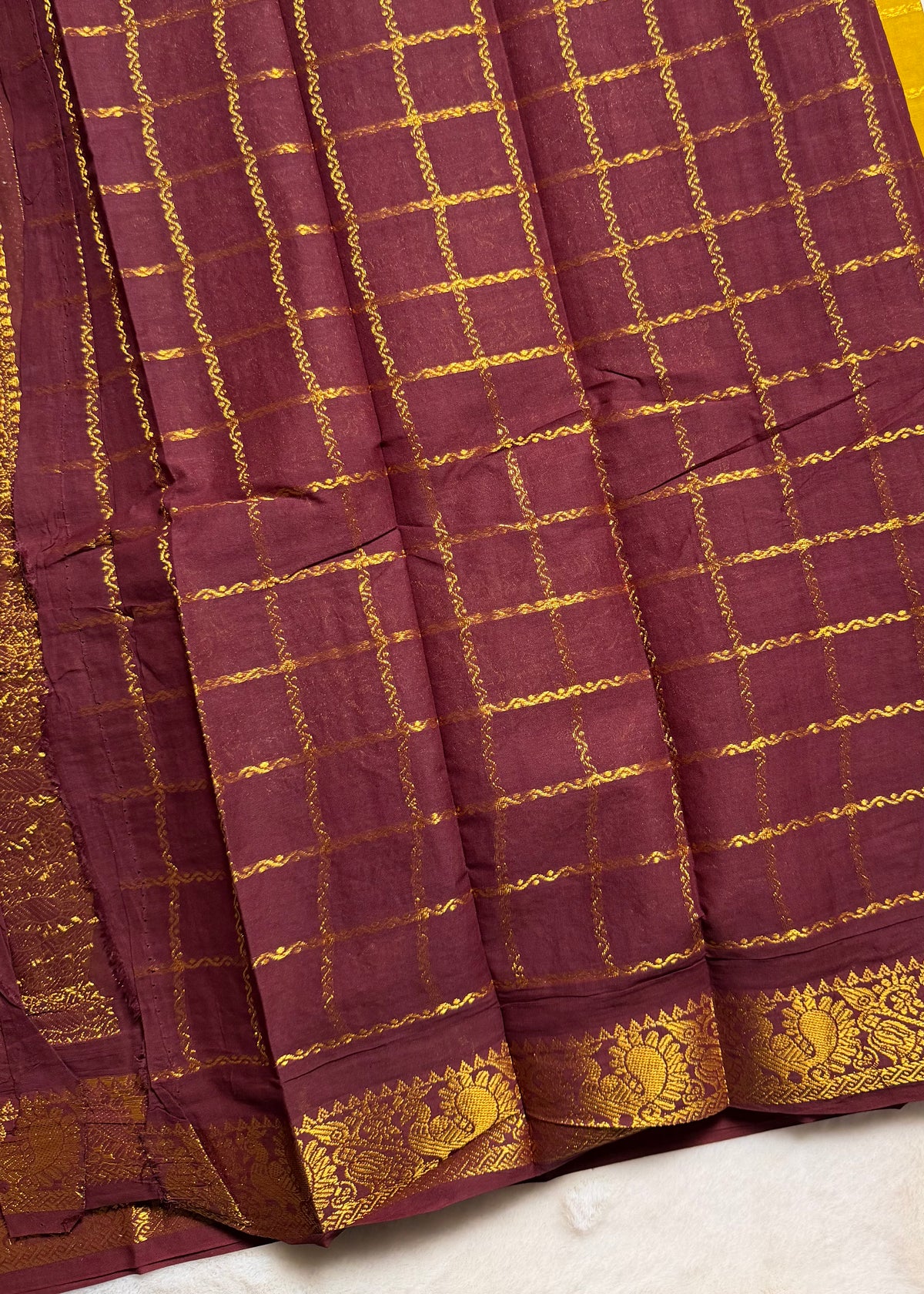 Grand Palu Madurai Sungudi Cotton Saree with Blouse Piece