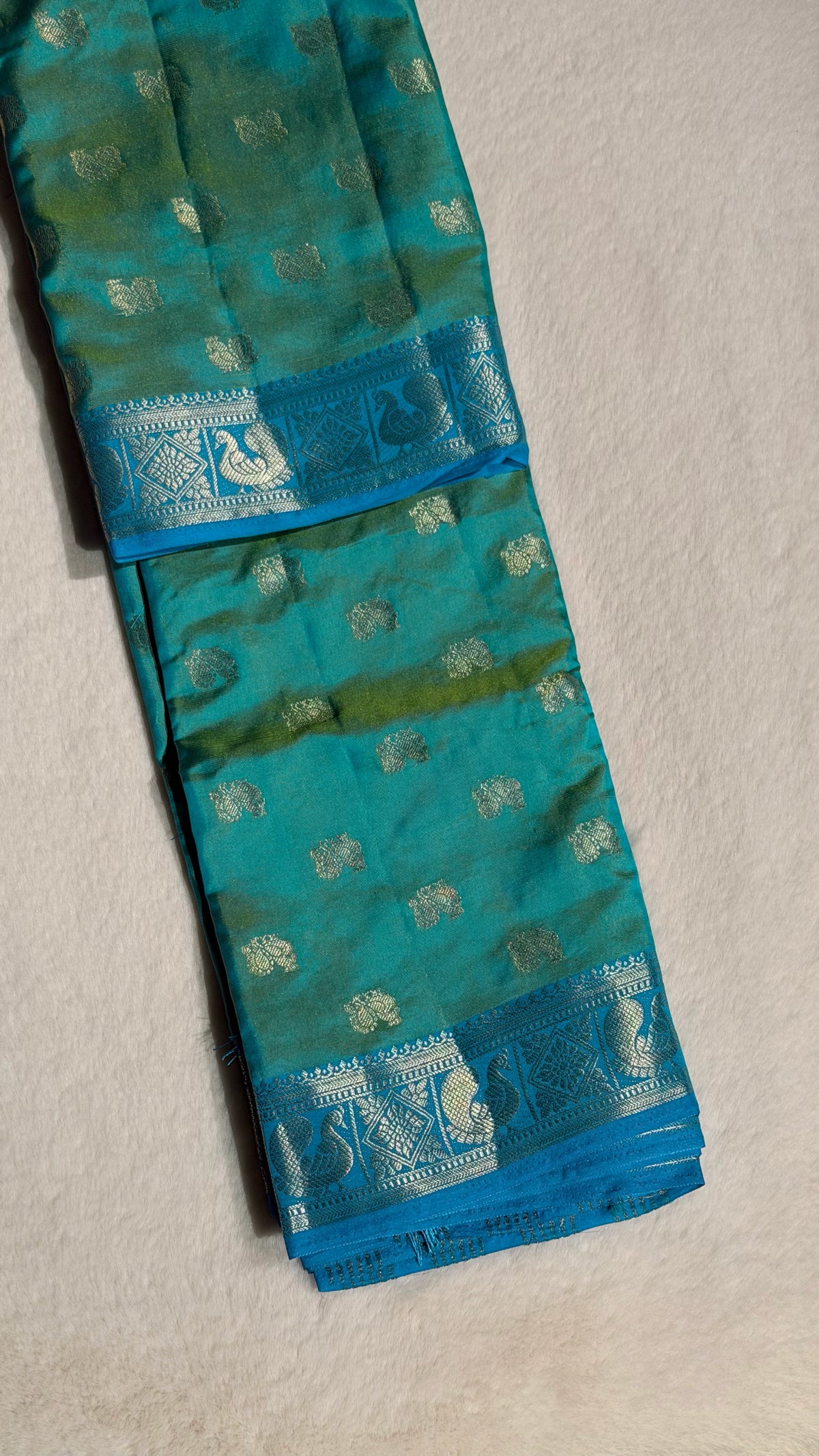 Semi Tussar Silk Saree With Blouse Piece